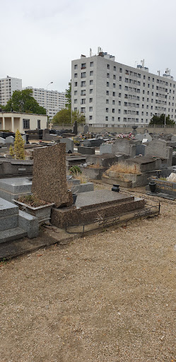 Vieux cimetière de La Courneuve