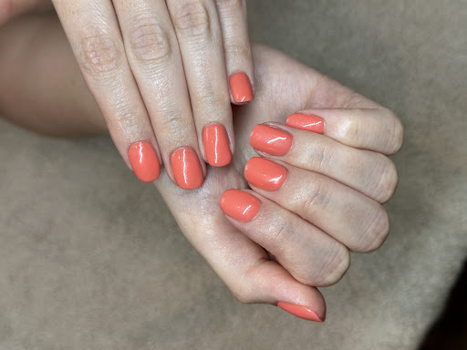 Hop // Cruelty-free & Vegan Beauty Salon