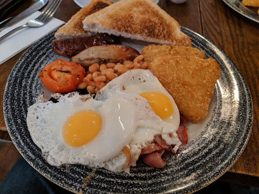 Yates - Solihull - Visual
