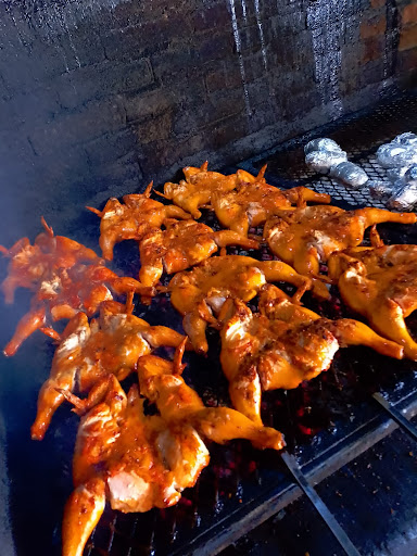Pollos los colorados