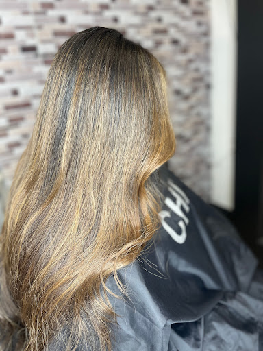Luna's Barber Beauty - Thumbnail