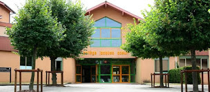 Photo n°2 de Collège Jacques Coeur à Lentilly (Collège)