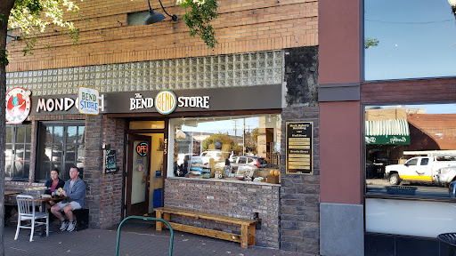 The Bend Store - Visual