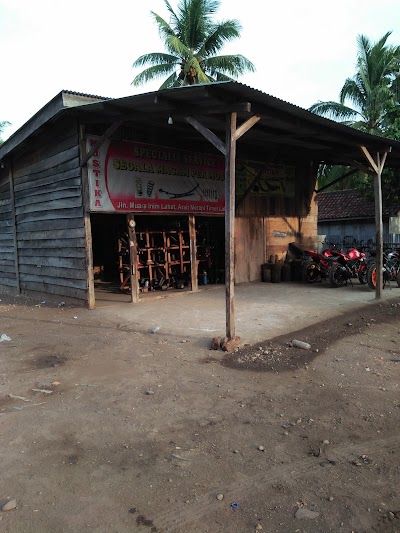 Photos of Bengkel Pres Per Mobil Mustika