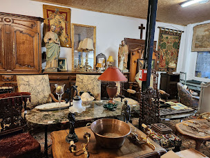 Photo n°1 de Au Bonheur de l'Occasion à Dinan (Magasin de meubles)