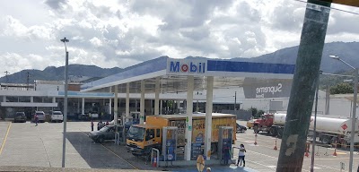 Photos of Esso Mobil Service Station Cl 32 Villavivencio