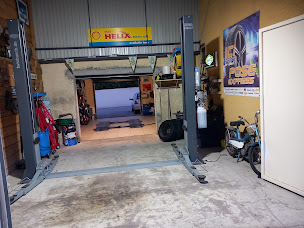 Photo n°1 de JL MECA AUTO à Saint-Paul-les-Fonts (Mécanicien)