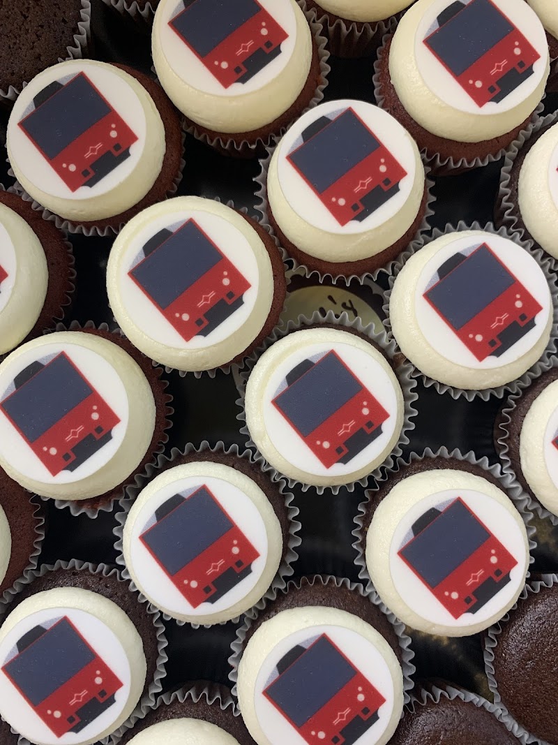 Michelle's Cupcakes — photo 18