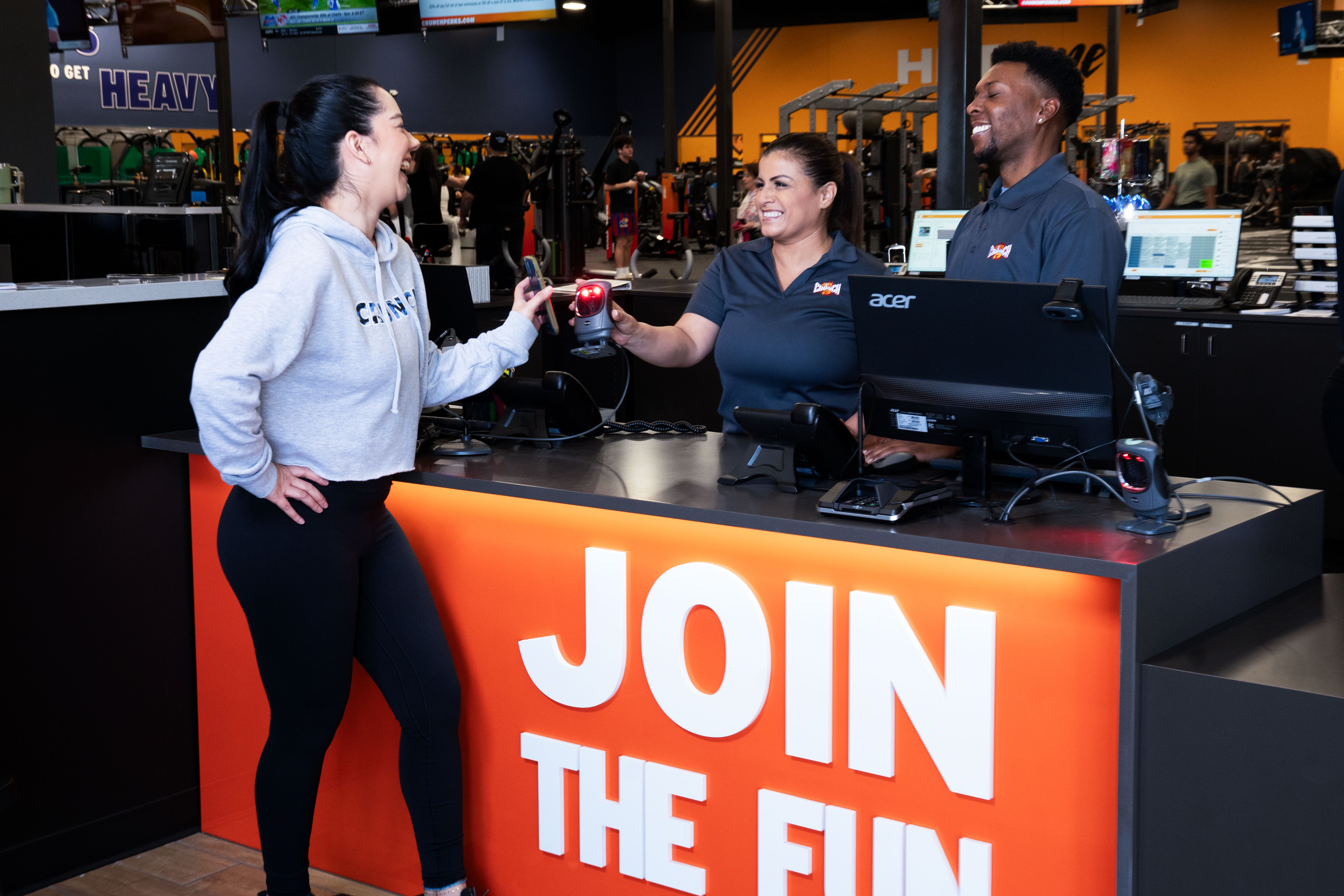 Crunch Fitness photo 14