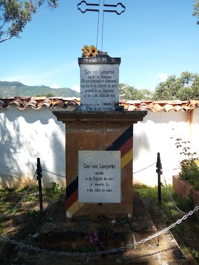 Photos of Calle Geo Von Lengerke