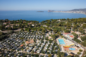 Photo n°1 de Camping Homair - La Baie des Anges à La Ciotat (Logement indépendant avec services)