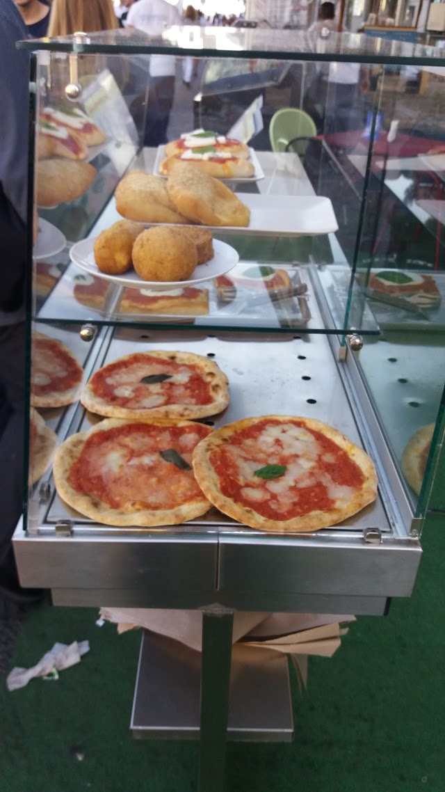 Pizza in piazza