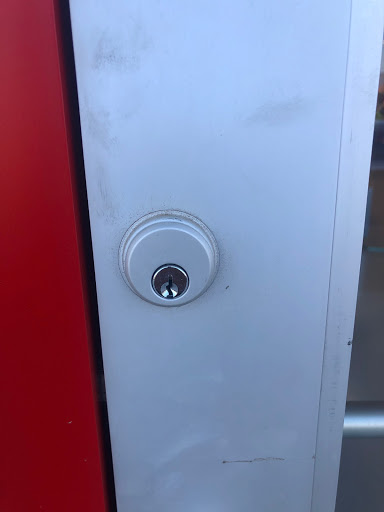 Fat Locksmith - Los Angeles - Thumbnail