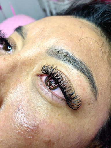 KV Lashes Studio - Thumbnail