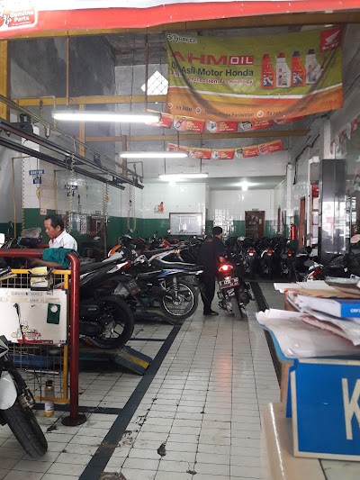 Photos of NETRAL JAYA MOTOR AHASS 0854