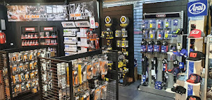 Photo n°42 de TEAMAXE Valenton à Valenton (Magasin de pièces et d'accessoires pour motos)