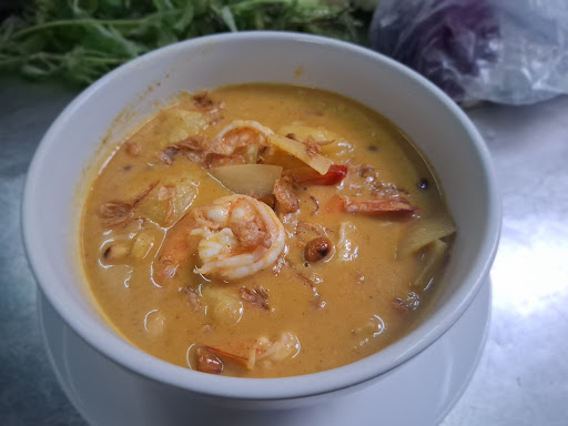 ร้านอาหารแกงเผ็ด ( Gaeng Phet)