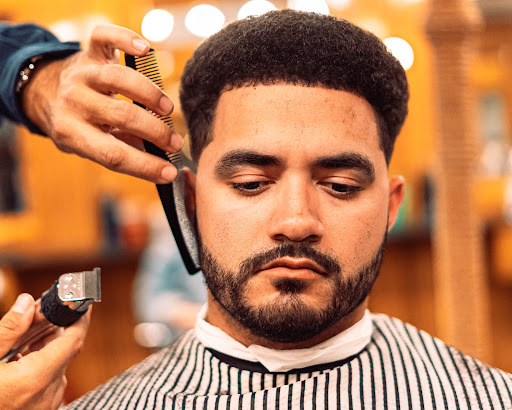 Bodega Barber - Visual