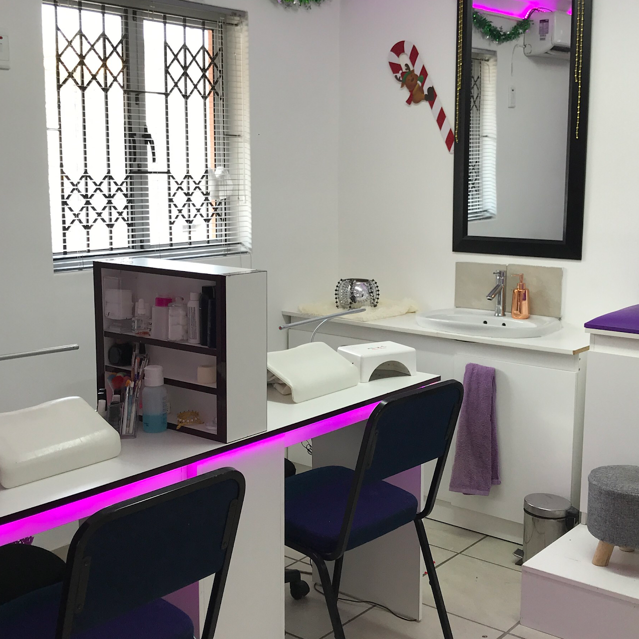 Blushed ON! Nails&Beauty Nail & Beauty Studio located in Verulam and