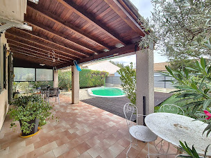 Photo n°8 de Lydie VELUT - Conseillère immobilier SAFTI - Eyguières Salon de Provence et ses alentours à Eyguières (Consultant immobilier)