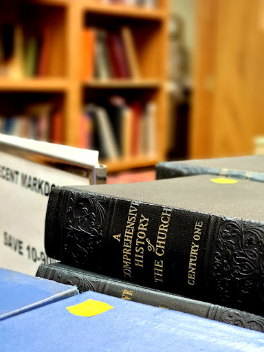 Benchmark Books - Thumbnail