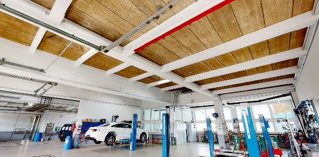 Kommentare und Rezensionen über Carrosserie R. + M. Koch