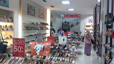 shoe-store