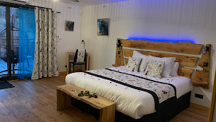 Photo n°102 de Le Volcan des Sens à Torsiac (Maison d'hôtes)