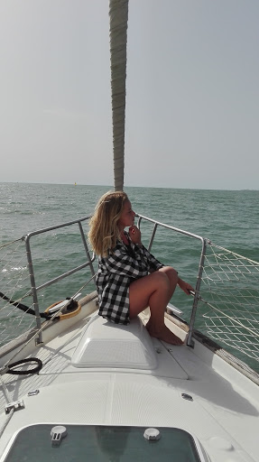 Funny Sailing - Thumbnail