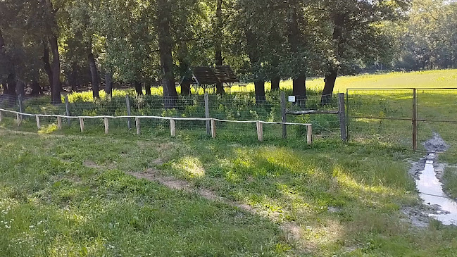 Nyitvatartás: Pörbölyi Ökoturisztikai Központ