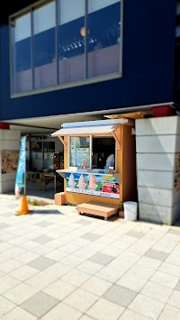 道カフェ（道の駅 よつくら港）