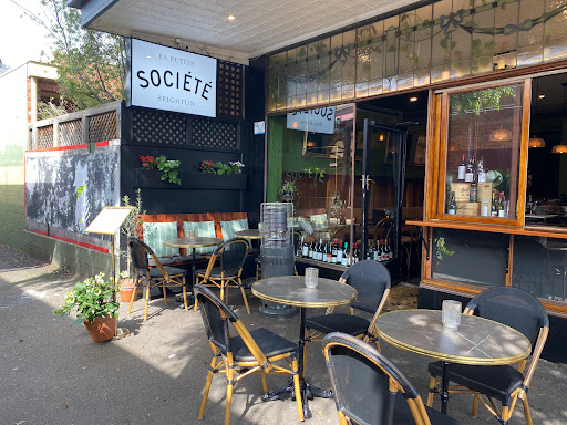 La Petite Société - Thumbnail