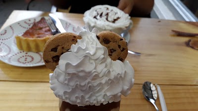 Photos of Dulce Junio Caf&eacute;
