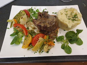 Photo n°9 de Chez Arnaud - Restaurant Pourrières à Pourrières (Restaurant méditerranéen)