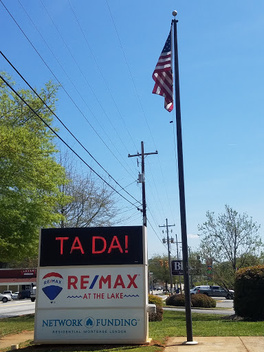 Michael DiMaria - RE/MAX AT THE LAKE - Thumbnail
