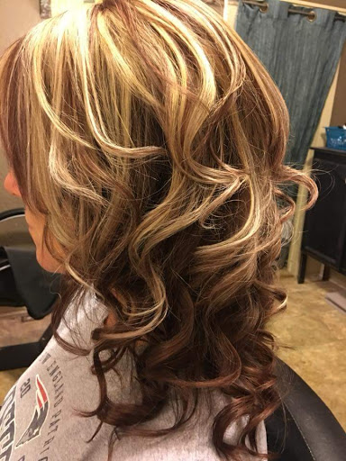SIGNATURE LANE SALON & BOUTIQUE