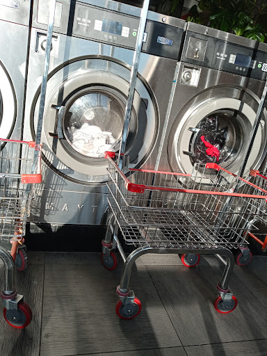 24 HR coin laundry