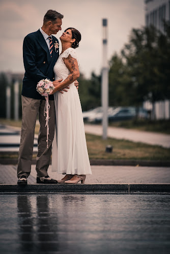 Lichtgebildet: Dein Hochzeitsfotograf in Monheim, Langenfeld & Düsseldorf