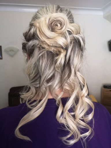 Clarity's Hair Studio - Thumbnail