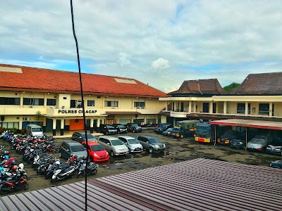 Photos of Polres Cilacap