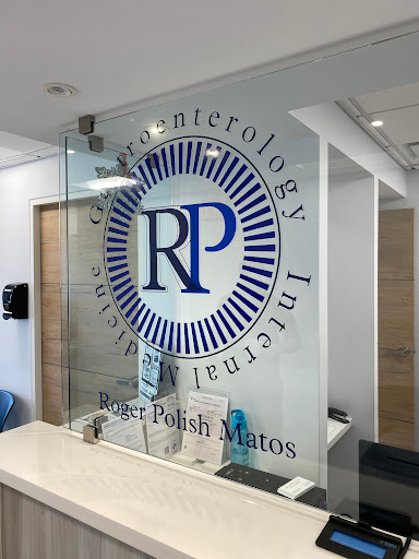 Roger Polish, MD - Gastroenterología - Thumbnail