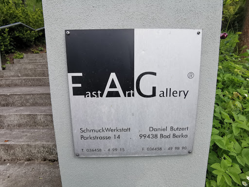East Art Gallery - Visual