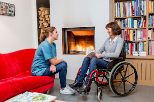 Photo n°4 de ADHAP L'aide à domicile - Longué-Jumelles à Longué-Jumelles (Livraison de repas à domicile)