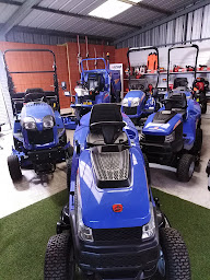 Photo n°3 de MATIGNON PIECES SERVICE à Matignon (Service de location de matériel de motoculture)