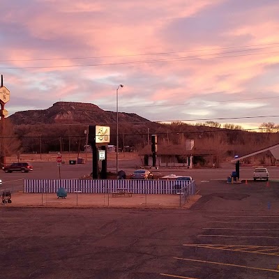 Roadrunner Lodge Motel