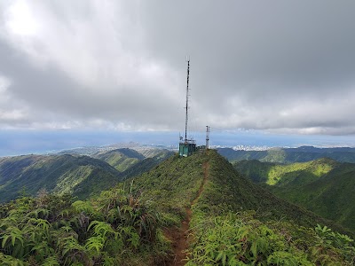 Wiliwilinui Hiking Trail