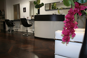 Photo n°1 de Salon de coiffure EGLANTINE FABRE à Paris (Salon de coiffure)