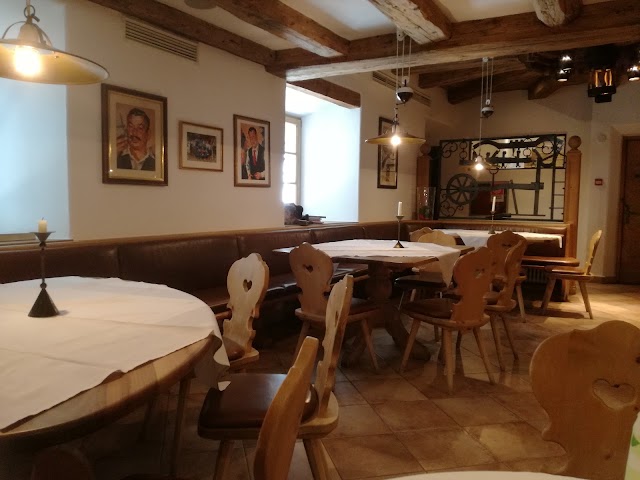 Restaurant Pizzeria Torgglkeller