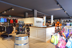 Photo n°2 de HORSES EQUIPEMENTS Equitation Brive à Brive-la-Gaillarde (Magasin de matériel d'équitation)