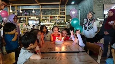 Photos of Bon Appetit Resto & Cafe